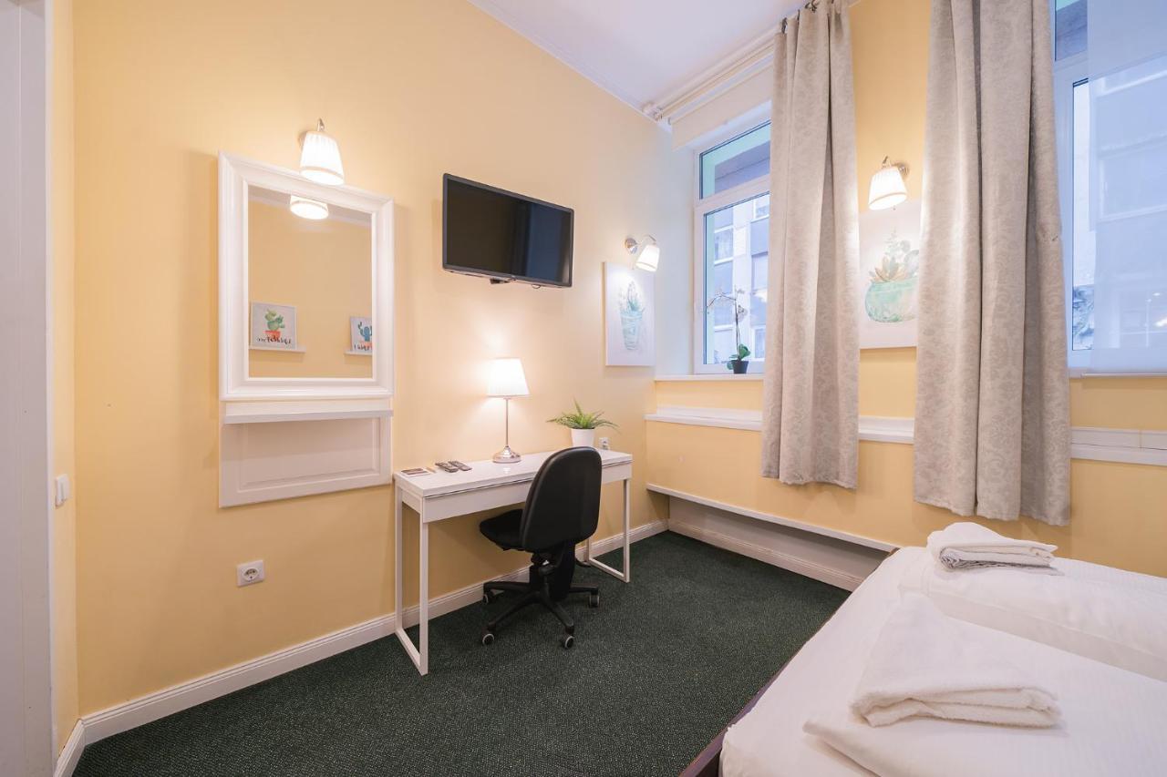 Station Self Check-In Apartments Вилнюс Екстериор снимка